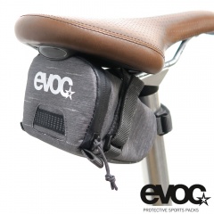 evoc SEAT BAG TOUR單車座管袋(魔鬼氈式)-中M-碳纖灰色
